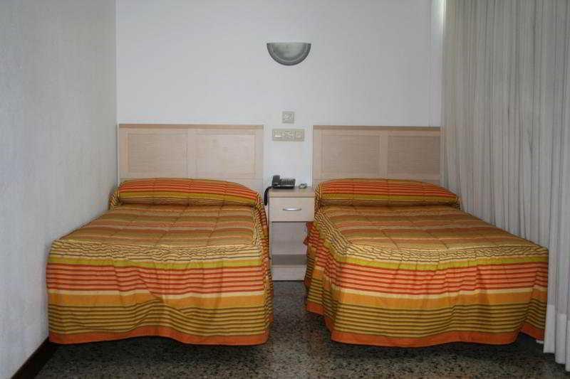 Hotel Cogullada Сарагоса Екстер'єр фото